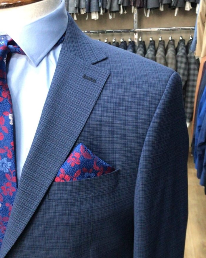 Men's Navy Blue Checked Suit - Size 48 & 59